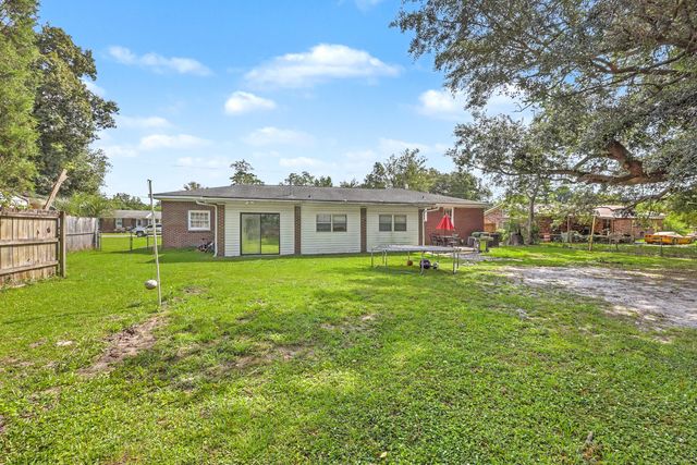 104 Hamlet Lane, Ladson, SC 29456