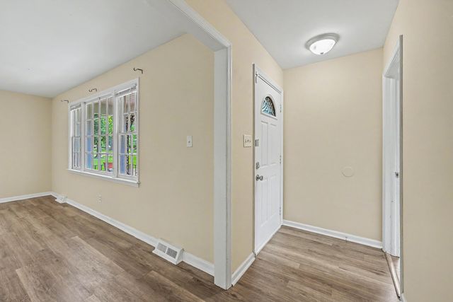 104 Hamlet Lane, Ladson, SC 29456