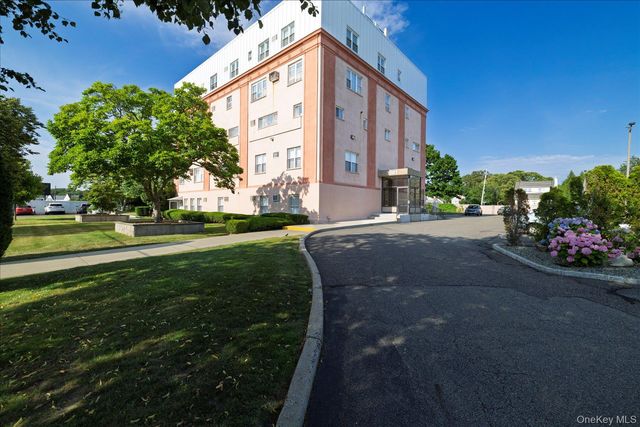 1861 Grand Avenue A2, Baldwin, NY 11510