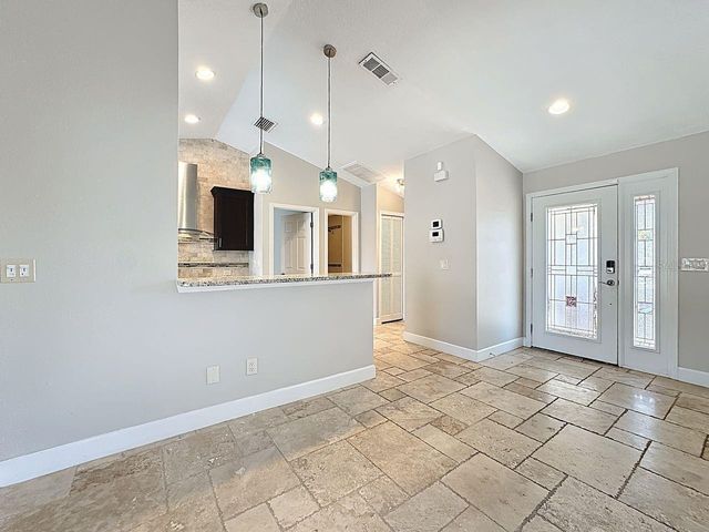 8019 N MADEIRA COURT, Orlando, FL 32836