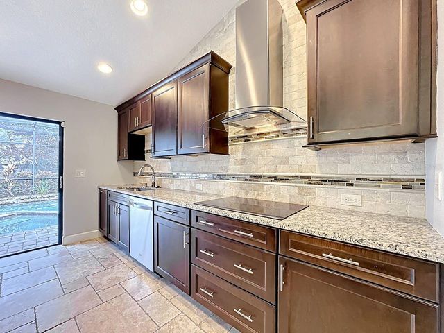 8019 N MADEIRA COURT, Orlando, FL 32836