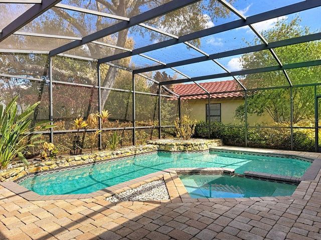 8019 N MADEIRA COURT, Orlando, FL 32836