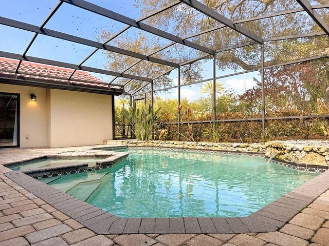 8019 N MADEIRA COURT, Orlando, FL 32836