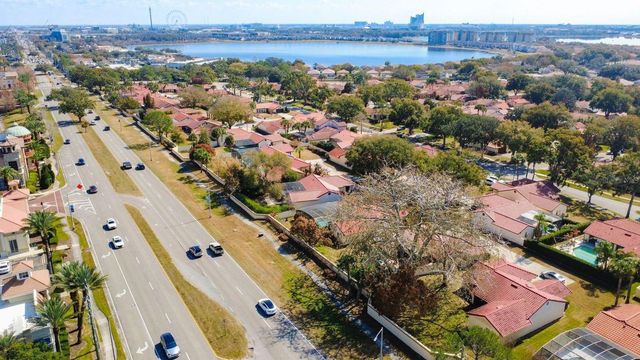 8019 N MADEIRA COURT, Orlando, FL 32836