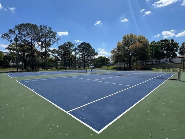 8019 N MADEIRA COURT, Orlando, FL 32836