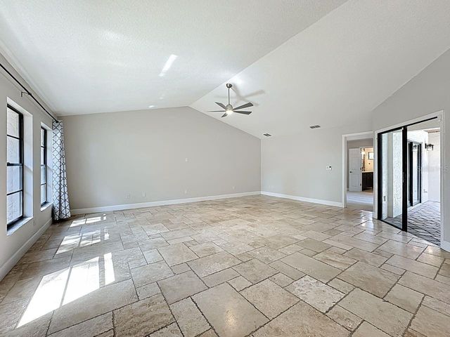 8019 N MADEIRA COURT, Orlando, FL 32836