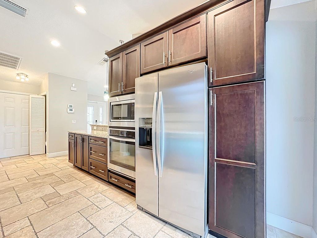 Image 20 of property listing at 8019 N MADEIRA COURT, Orlando, FL 32836