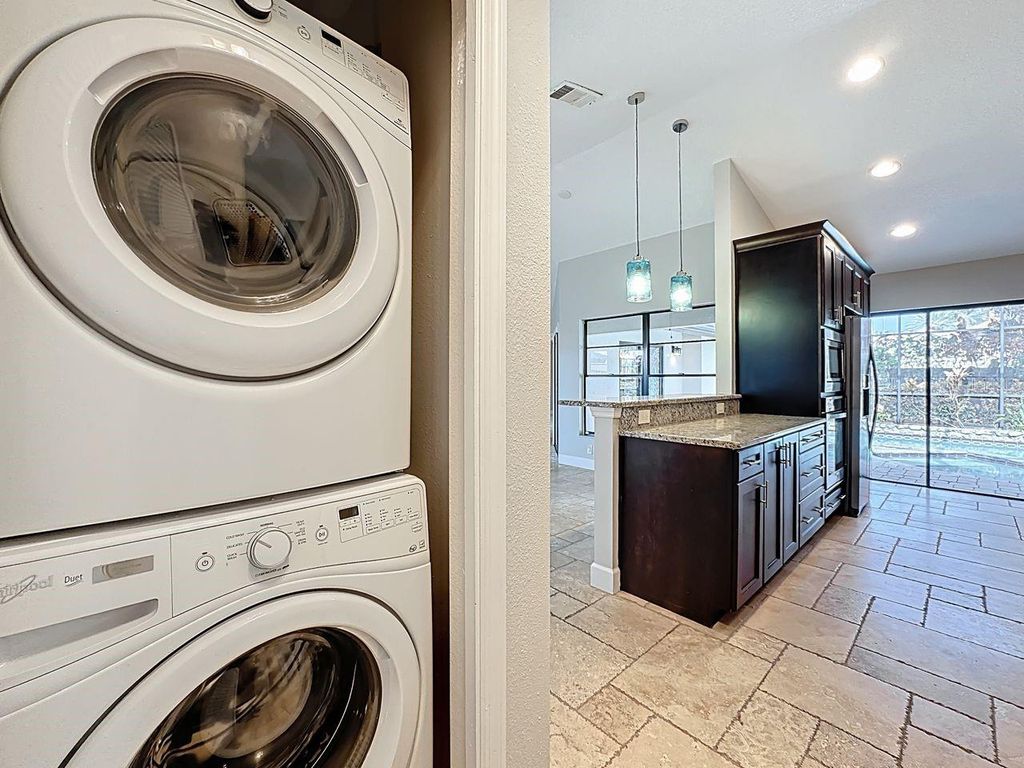 Image 22 of property listing at 8019 N MADEIRA COURT, Orlando, FL 32836