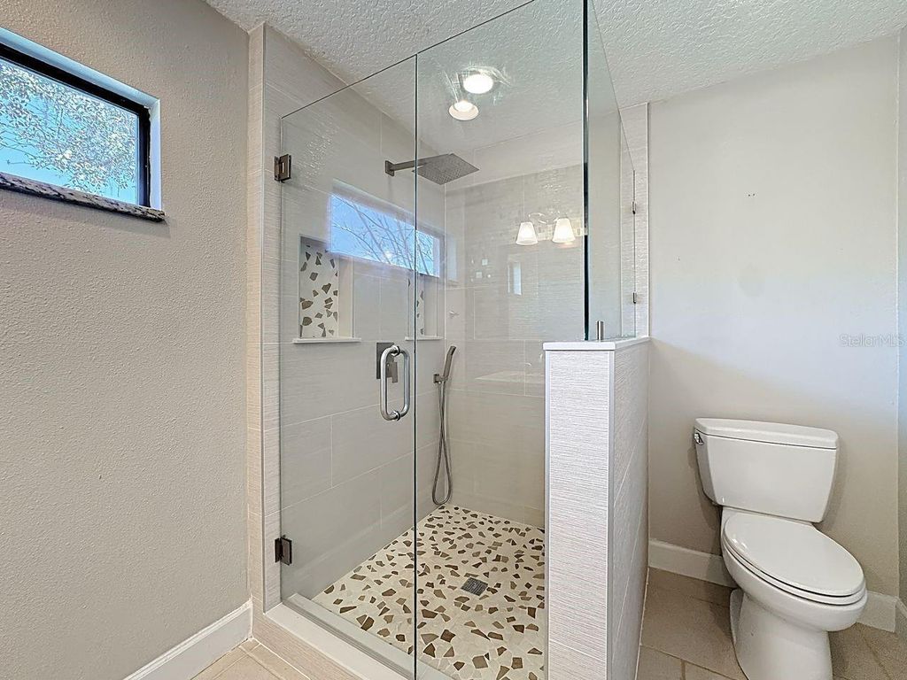 Image 28 of property listing at 8019 N MADEIRA COURT, Orlando, FL 32836