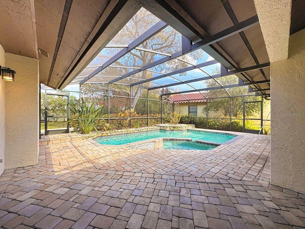 Image 37 of property listing at 8019 N MADEIRA COURT, Orlando, FL 32836