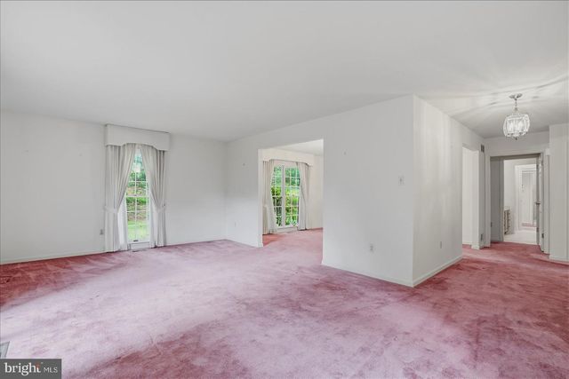 3 S LAKE WAY, Reisterstown, MD 21136