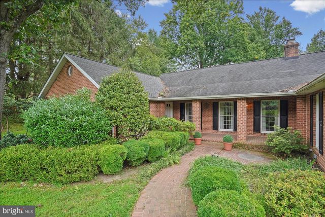 3 S LAKE WAY, Reisterstown, MD 21136