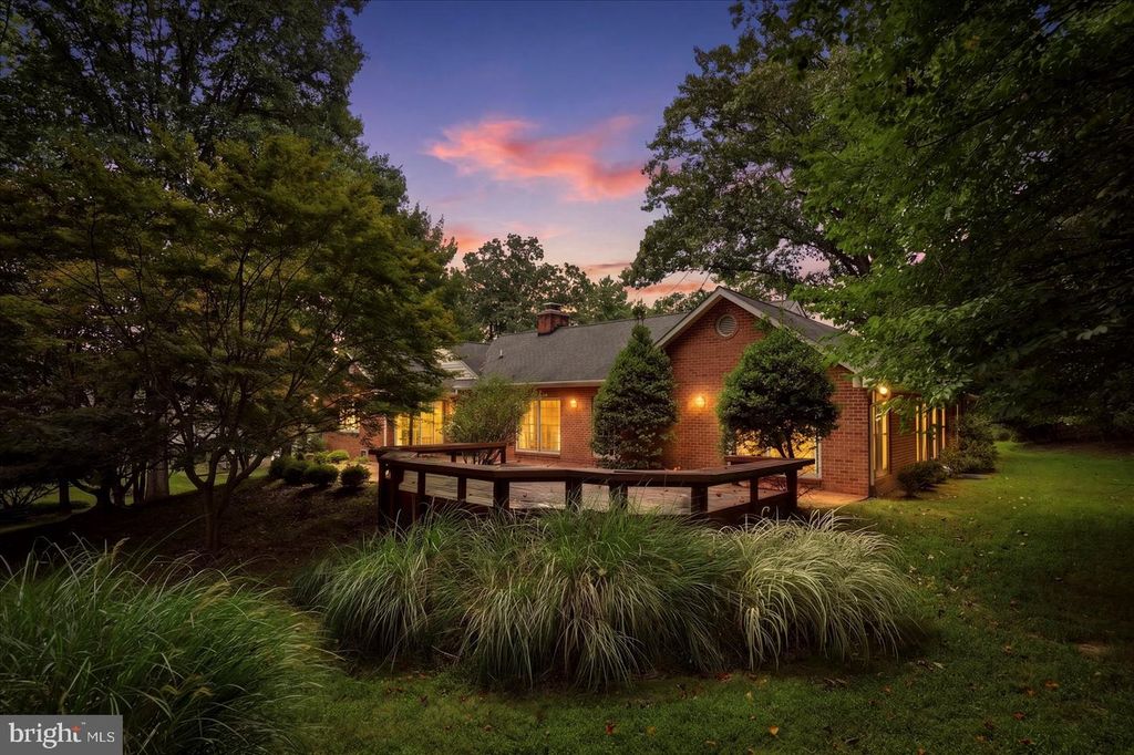 3 S LAKE WAY, Reisterstown, MD 21136