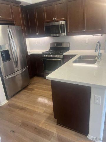 5055 Manzano ST, Camarillo, CA 93012