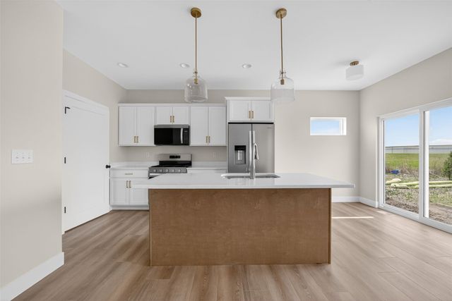 1275 Eisenhower Boulevard, North Liberty, IA 52317