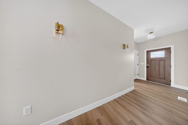 1275 Eisenhower Boulevard, North Liberty, IA 52317