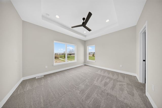 1275 Eisenhower Boulevard, North Liberty, IA 52317