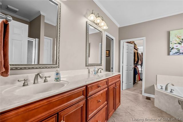 714 Willow Oak Drive, Georgetown, IN 47122