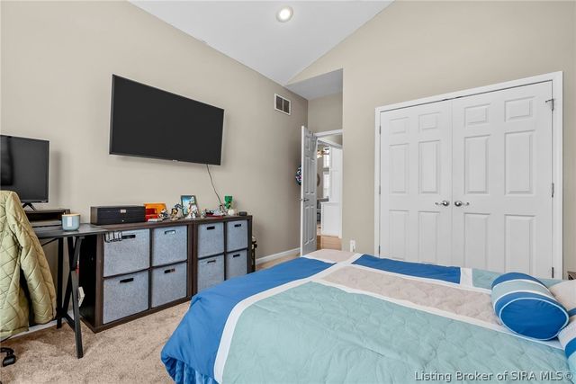 714 Willow Oak Drive, Georgetown, IN 47122