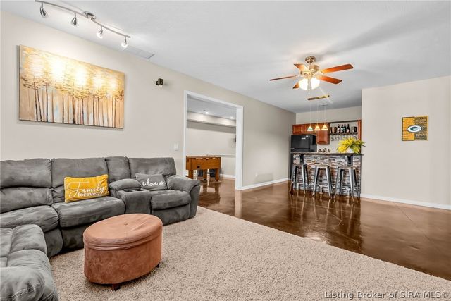 714 Willow Oak Drive, Georgetown, IN 47122