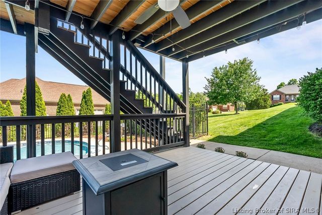 714 Willow Oak Drive, Georgetown, IN 47122