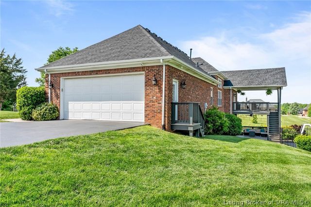 714 Willow Oak Drive, Georgetown, IN 47122