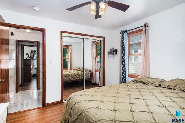 1704 W 10th St, Sioux Falls, SD 57104