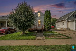 1704 W 10th St, Sioux Falls, SD 57104