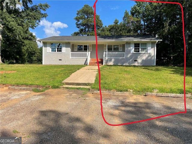 22 Fox Hall Drive B, Douglasville, GA 30135