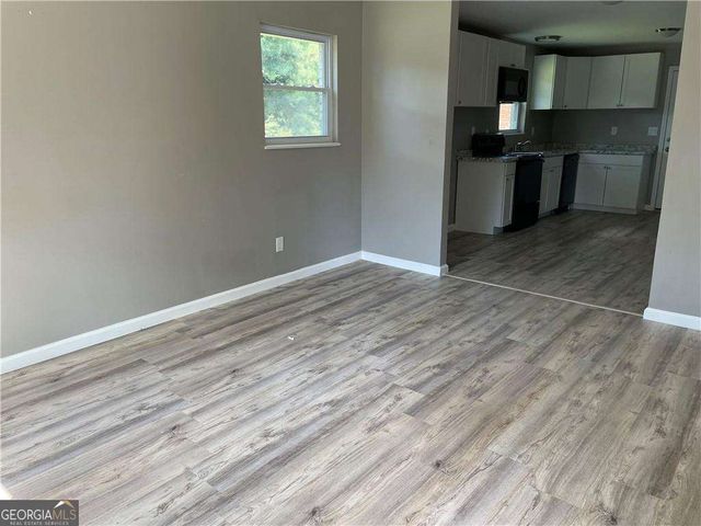 22 Fox Hall Drive B, Douglasville, GA 30135