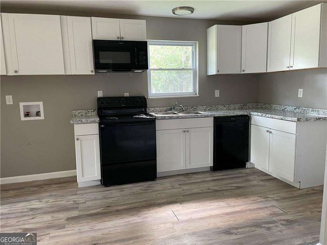 22 Fox Hall Drive B, Douglasville, GA 30135