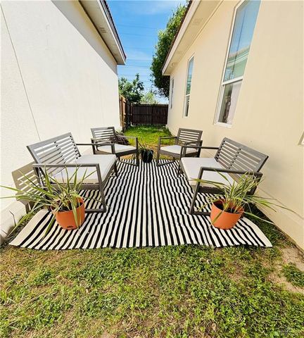 1309 W Gran Via Street, Pharr, TX 78577