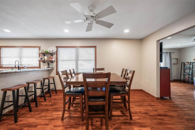 512 Maxwell Street, Maxwell, IA 50161