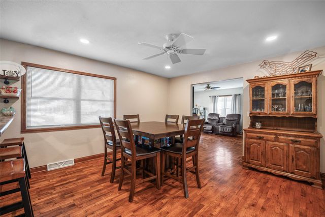 512 Maxwell Street, Maxwell, IA 50161