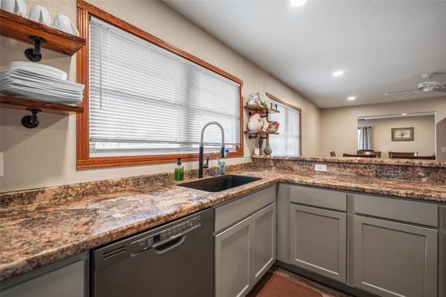 512 Maxwell Street, Maxwell, IA 50161