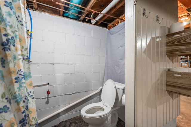 512 Maxwell Street, Maxwell, IA 50161