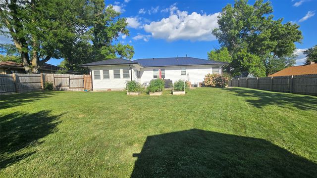512 Maxwell Street, Maxwell, IA 50161