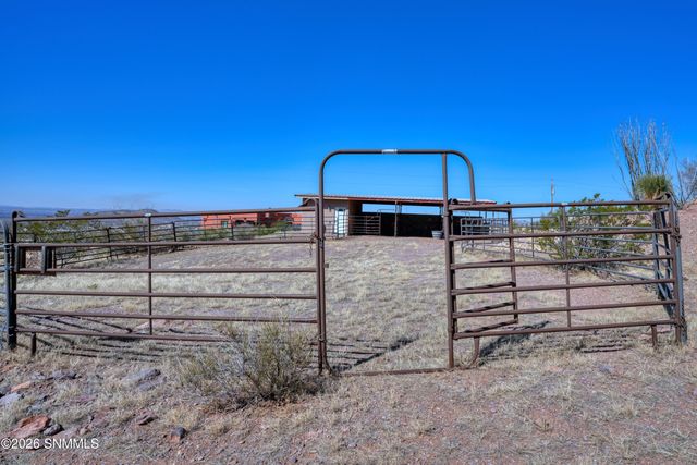5098 Ventana View Road, Las Cruces, NM 88011