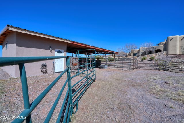 5098 Ventana View Road, Las Cruces, NM 88011