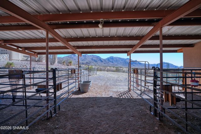 5098 Ventana View Road, Las Cruces, NM 88011