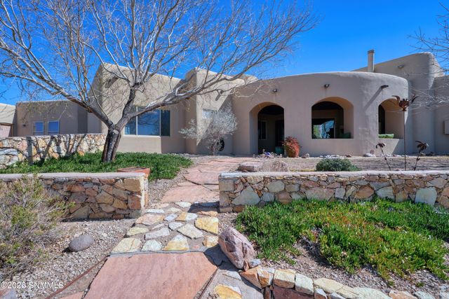 5098 Ventana View Road, Las Cruces, NM 88011