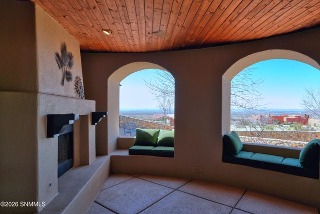 5098 Ventana View Road, Las Cruces, NM 88011