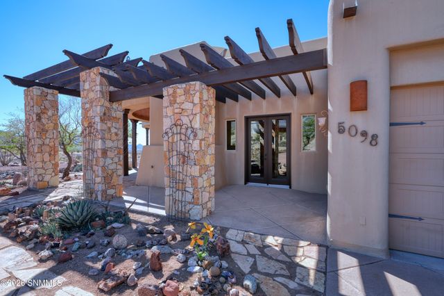 5098 Ventana View Road, Las Cruces, NM 88011