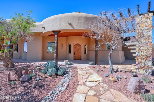 5098 Ventana View Road, Las Cruces, NM 88011