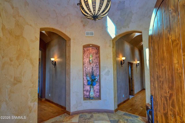 5098 Ventana View Road, Las Cruces, NM 88011