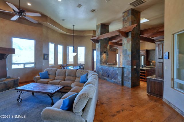 5098 Ventana View Road, Las Cruces, NM 88011