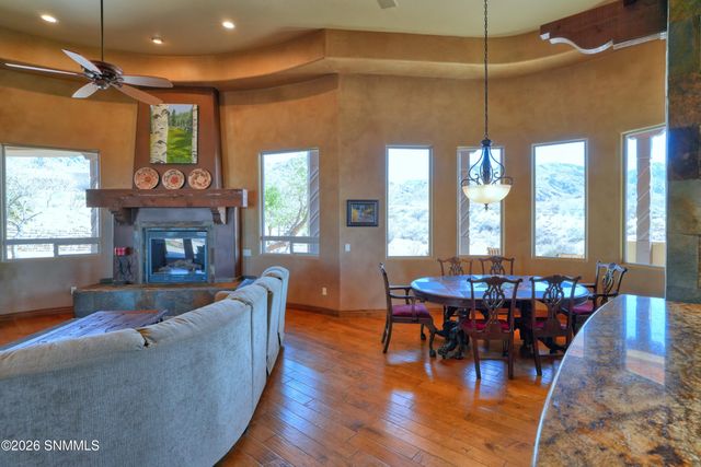 5098 Ventana View Road, Las Cruces, NM 88011