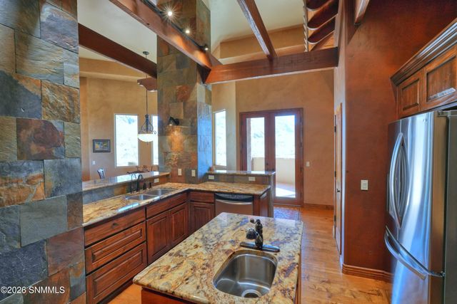 5098 Ventana View Road, Las Cruces, NM 88011