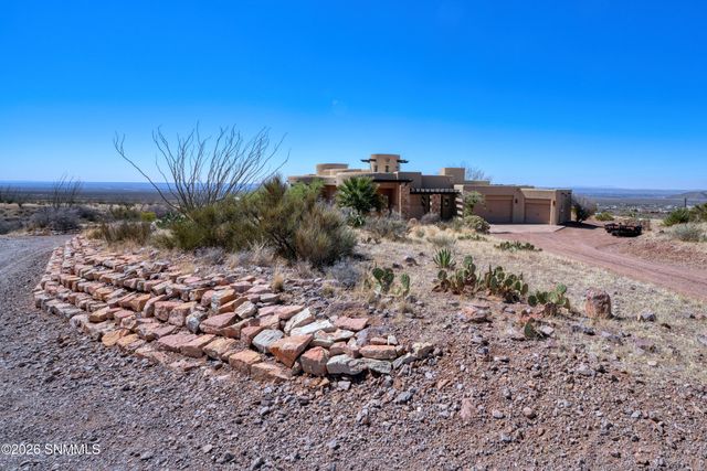 5098 Ventana View Road, Las Cruces, NM 88011
