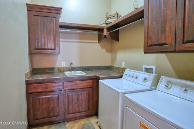 5098 Ventana View Road, Las Cruces, NM 88011